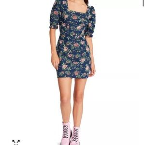 Betsey Johnson
Women's Square-Neck Puff-Sleeve Sheath Dress